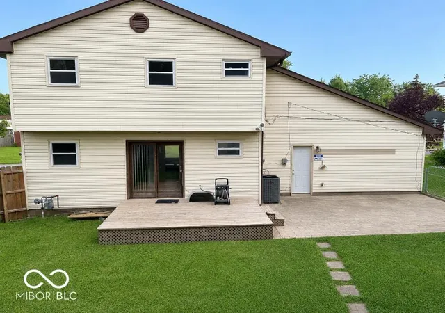 Photo 2 of Single family home for sale at 5136 Gambel Rd, Indianapolis, IN 46221 | MLS# 22111774 | Listing updated on 2026-09-13