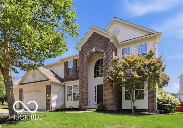 Photo 1 of Sale Pending at 11841 Wedgeport Ln, Fishers, IN 46037 | MLS# 22111775 | Listing updated on 2026-08-31
