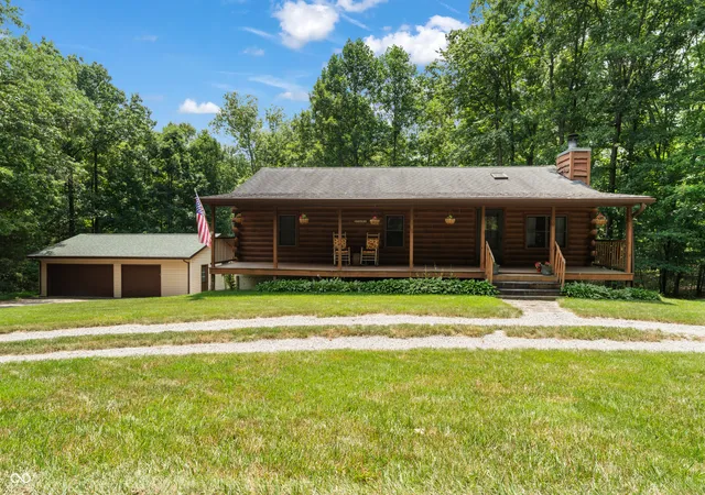 Homes for sale in Seymour, IN | 8086 Jonathans Ct, Seymour, IN 47274 | MLS# 22111781