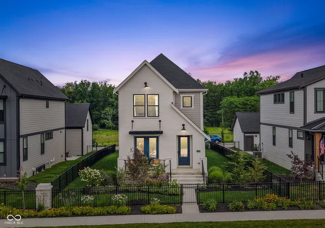 Homes for sale in Zionsville, IN | 11521 Langton Walk, Zionsville, IN 46077 | MLS# 22111783