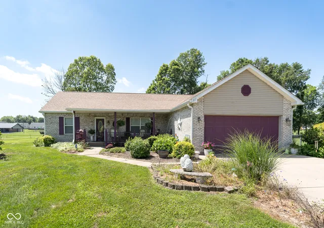 2nd image of 2691 E Annily Ct, Martinsville, IN 46151 | MLS# 22111786