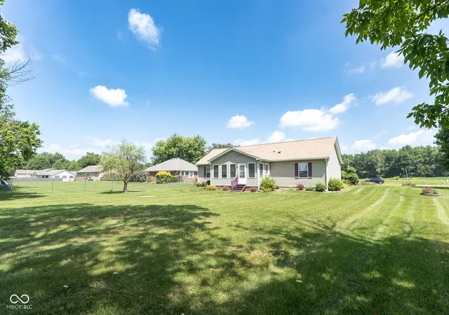 4th image of 2691 E Annily Ct, Martinsville, IN 46151 | MLS# 22111786