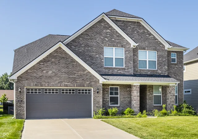Photo 2 of Single family home for sale at 6845 Oakcrest Dr, Mc Cordsville, IN 46055 | MLS# 22111805 | Listing updated on 2026-08-31