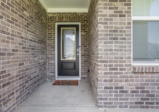 Photo 3 of Single family home for sale at 6845 Oakcrest Dr, Mc Cordsville, IN 46055 | MLS# 22111805 | Listing updated on 2026-08-31