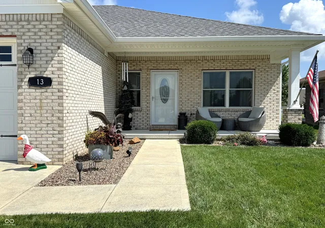 2nd image of 13 Bridge Hampton Dr, Crawfordsville, IN 47933 | MLS# 22111829