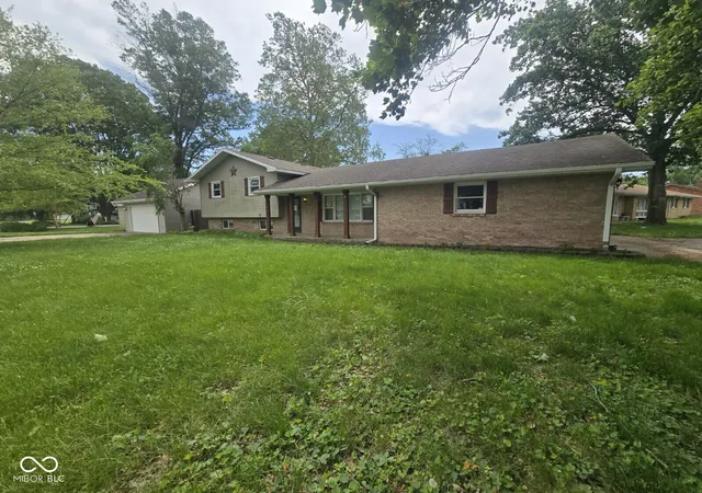 2nd image of 6567 Heather Ln, Terre Haute, IN 47805 | MLS# 22111834