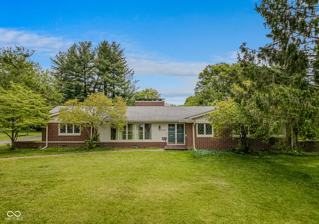 3rd image of 3233 Woodland Pkwy, Columbus, IN 47203 | MLS# 22111851