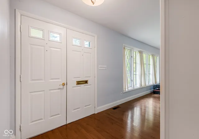 4th image of 3233 Woodland Pkwy, Columbus, IN 47203 | MLS# 22111851
