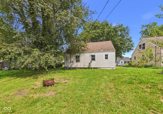 2nd image of 3009 Fairview St, Anderson, IN 46016 | MLS# 22111857