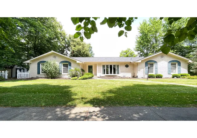 Homes for sale in Fortville, IN | 534 Swan Dr, Fortville, IN 46040 | MLS# 22111863