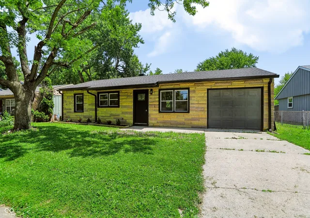 1st image of 4047 Aspen Wy, Indianapolis, IN 46226 | MLS# 22111868