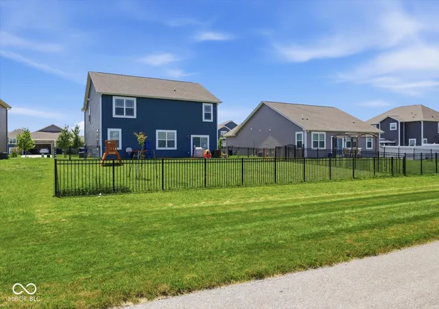 Photo 3 of Sale Pending at 1420 Honeysuckle Dr, Shelbyville, IN 46176 | MLS# 22111870 | Listing updated on 2026-09-07
