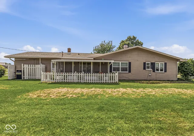 Photo 2 of Single family home for sale at 1385 John Bart Rd, Lebanon, IN 46052 | MLS# 22111883 | Listing updated on 2026-09-14