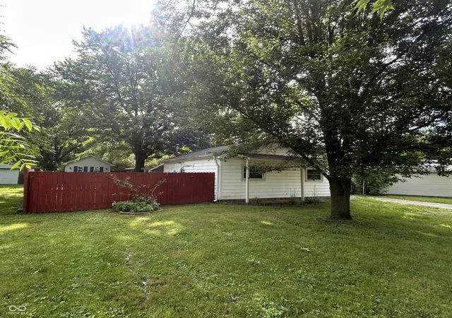 1st image of 1237 S Leland Ave, Indianapolis, IN 46203 | MLS# 22111893