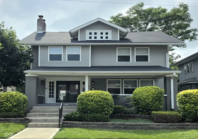 Photo 1 of Single family home for sale at 2946 Broadway St, Indianapolis, IN 46205 | MLS# 22111895 | Listing updated on 2026-09-30