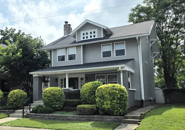 Photo 2 of Single family home for sale at 2946 Broadway St, Indianapolis, IN 46205 | MLS# 22111895 | Listing updated on 2026-09-30