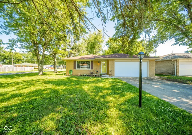 3rd image of 418 E 53Rd St, Anderson, IN 46013 | MLS# 22111910