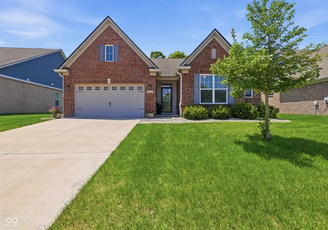 Photo 1 of Single family home for sale at 16333 Sedalia Dr, Fishers, IN 46040 | MLS# 22111914 | Listing updated on 2026-08-29