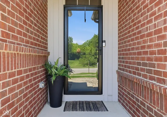 Photo 2 of Single family home for sale at 16333 Sedalia Dr, Fishers, IN 46040 | MLS# 22111914 | Listing updated on 2026-08-29