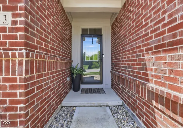 Photo 3 of Single family home for sale at 16333 Sedalia Dr, Fishers, IN 46040 | MLS# 22111914 | Listing updated on 2026-08-29