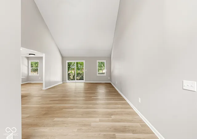 5th image of 19226 Potters Bridge Rd, Noblesville, IN 46060 | MLS# 22111954
