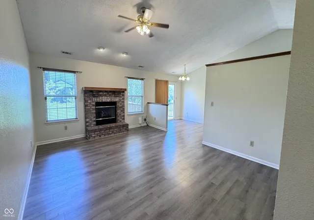 Photo 3 of Single family home for sale at 2119 W Van Arsdall Ct, Columbus, IN 47201 | MLS# 22111958 | Listing updated on 2026-09-12