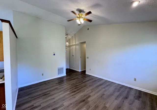 Photo 3 of Single family home for sale at 2119 W Van Arsdall Ct, Columbus, IN 47201 | MLS# 22111958 | Listing updated on 2026-09-12