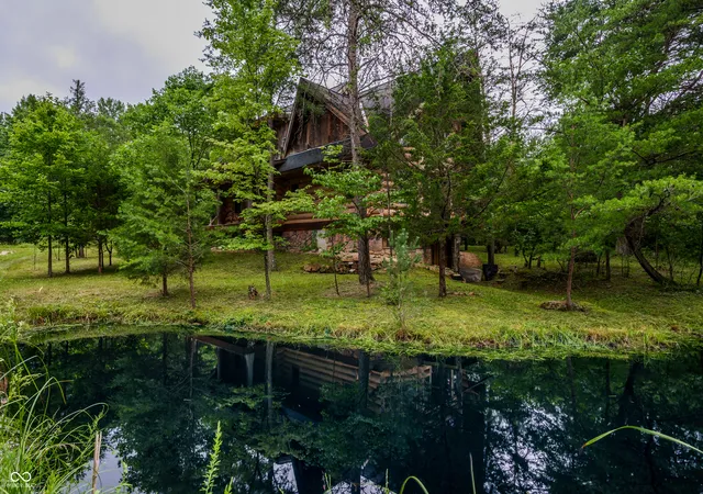 Homes for sale in Seymour, IN | 9961 S Ogala Horse Camp Rd, Seymour, IN 47274 | MLS# 22111965