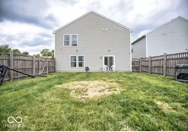 Homes for sale in Indianapolis, IN | 11303 Cuyahoga Dr, Indianapolis, IN 46235 | MLS# 22111972