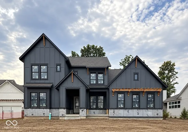 Single family home for sale at 19720 Chatsworth Blvd, Westfield, IN 46074 | MLS# 22111980