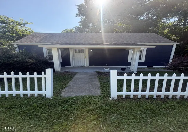 2nd image of 3325 Collier St, Indianapolis, IN 46221 | MLS# 22111983