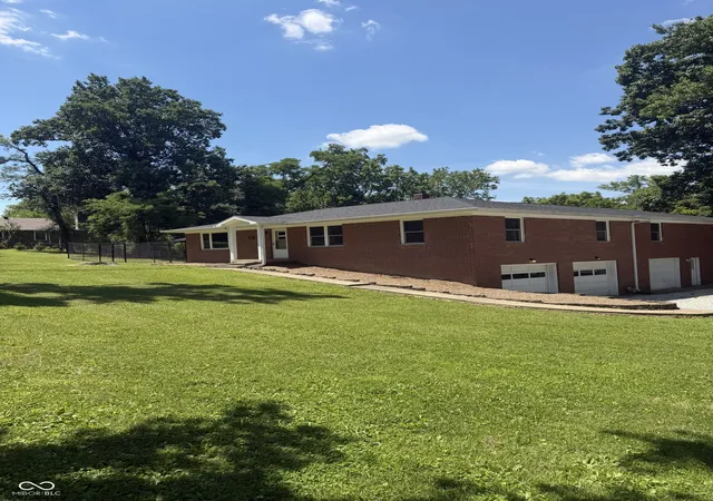 2nd image of 5912 Laurel St, Indianapolis, IN 46227 | MLS# 22111987