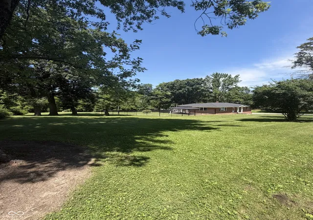 3rd image of 5912 Laurel St, Indianapolis, IN 46227 | MLS# 22111987