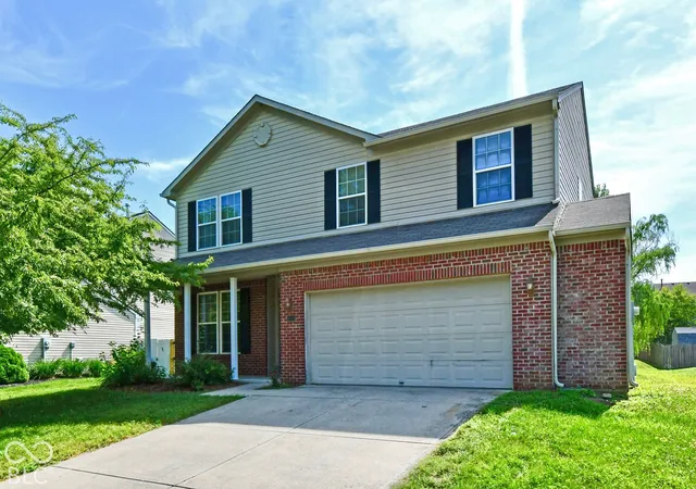 Photo 4 of Single family home for sale at 16038 Timpani Way, Noblesville, IN 46060 | MLS# 22111990 | Listing updated on 2026-09-29