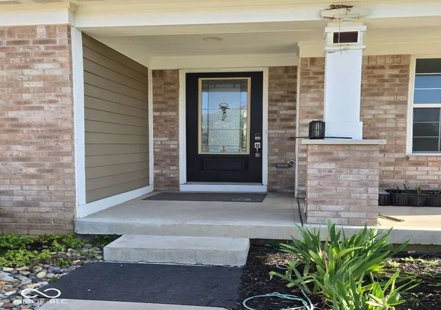 2nd image of 4422 Voyageur Wy, Carmel, IN 46074 | MLS# 22112000