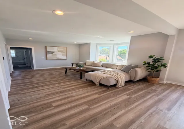 Photo 4 of Single family home for sale at 215 N Arsenal Ave, Indianapolis, IN 46201 | MLS# 22112002 | Listing updated on 2026-10-09
