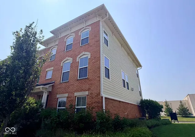 2nd image of 6361 Central Blvd, Whitestown, IN 46075 | MLS# 22112004