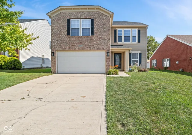 Homes for sale in Indianapolis, IN | 12631 White Rabbit Dr, Indianapolis, IN 46235 | MLS# 22112011