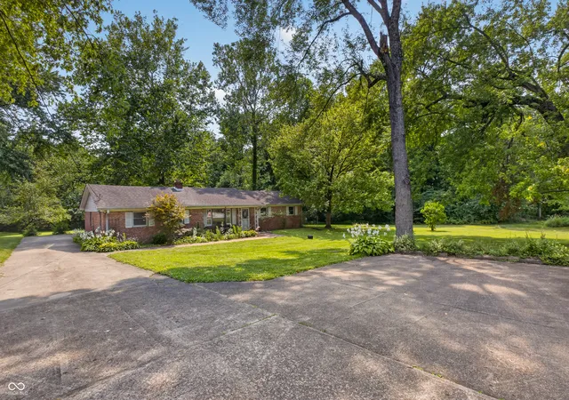 3rd image of 6211 E Southport Rd, Indianapolis, IN 46237 | MLS# 22112039