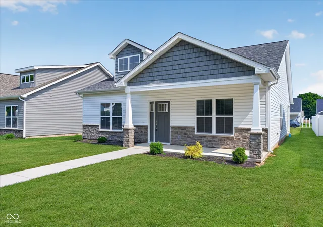 Homes for sale in Frankfort, IN | 1106 E South, Frankfort, IN 46041 | MLS# 22112046