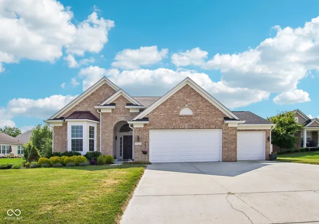 Homes for sale in Brownsburg, IN | 760 Pigeon Dr, Brownsburg, IN 46112 | MLS# 22112051