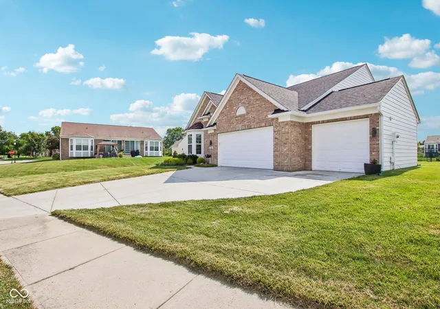 Homes for sale in Brownsburg, IN | 760 Pigeon Dr, Brownsburg, IN 46112 | MLS# 22112051