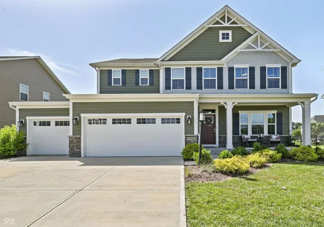 1st image of 16764 Ayshire Dr, Fishers, IN 46037 | MLS# 22112058