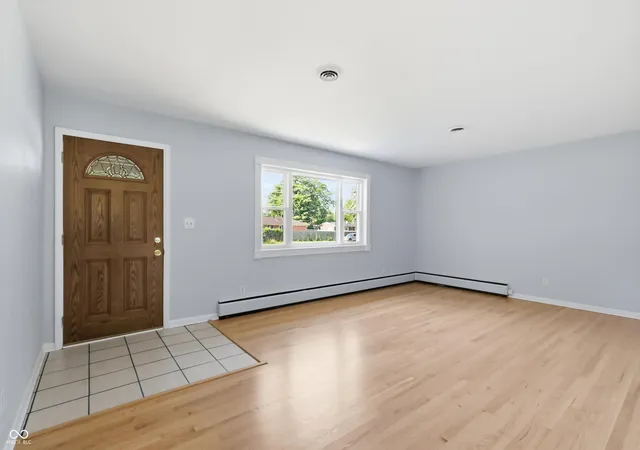Photo 3 of Sale Pending at 4204 E Cragmont Dr, Indianapolis, IN 46237 | MLS# 22112065 | Listing updated on 2026-09-30