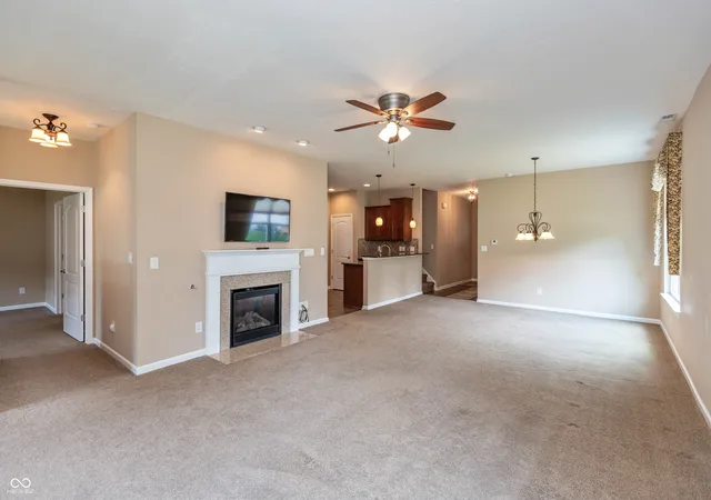 3rd image of 1116 Kristi Ct, Greenwood, IN 46142 | MLS# 22112078
