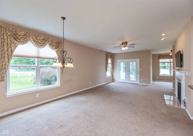 4th image of 1116 Kristi Ct, Greenwood, IN 46142 | MLS# 22112078