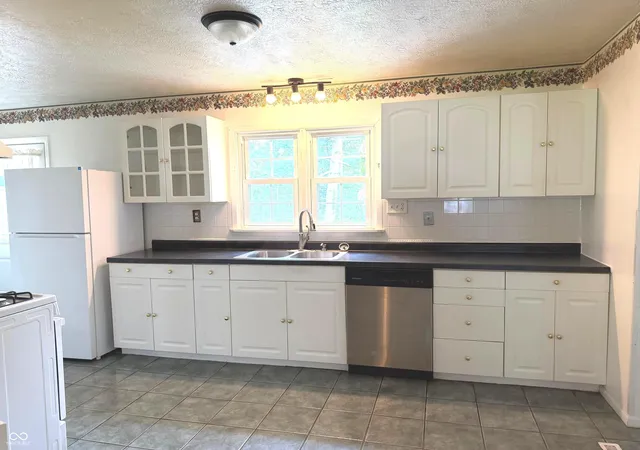 4th image of 621 Woodland Dr, Rockville, IN 47872 | MLS# 22112089