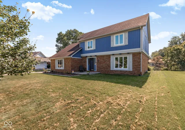 Photo 1 of Single family home for sale at 7957 Castle Lake Rd, Indianapolis, IN 46256 | MLS# 22112090 | Listing updated on 2026-09-12