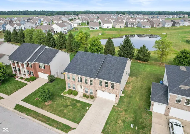 2nd image of 6757 Eastland Dr, Brownsburg, IN 46112 | MLS# 22112094