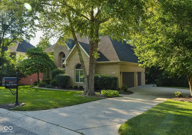 2nd image of 11217 Woods Bay Ln, Indianapolis, IN 46236 | MLS# 22112098